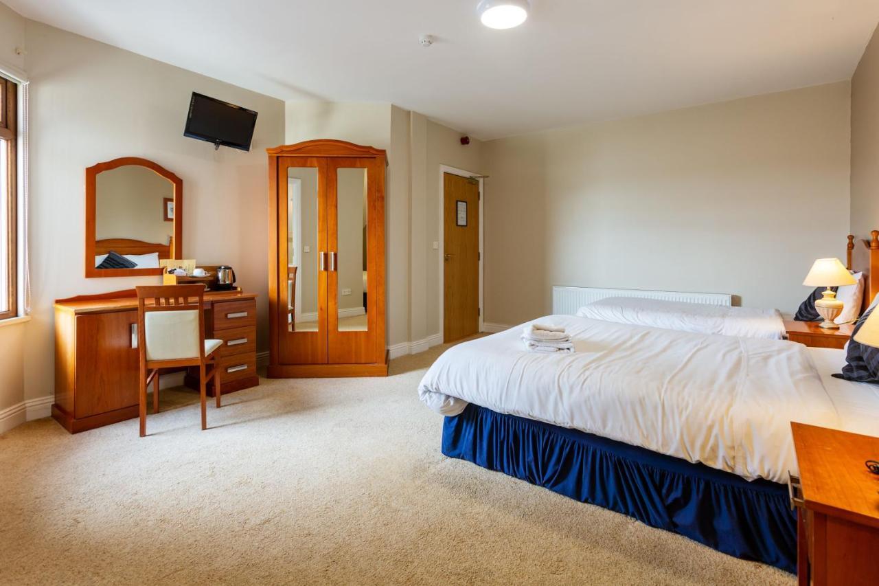 Tudor House Guest House 던가반 외부 사진